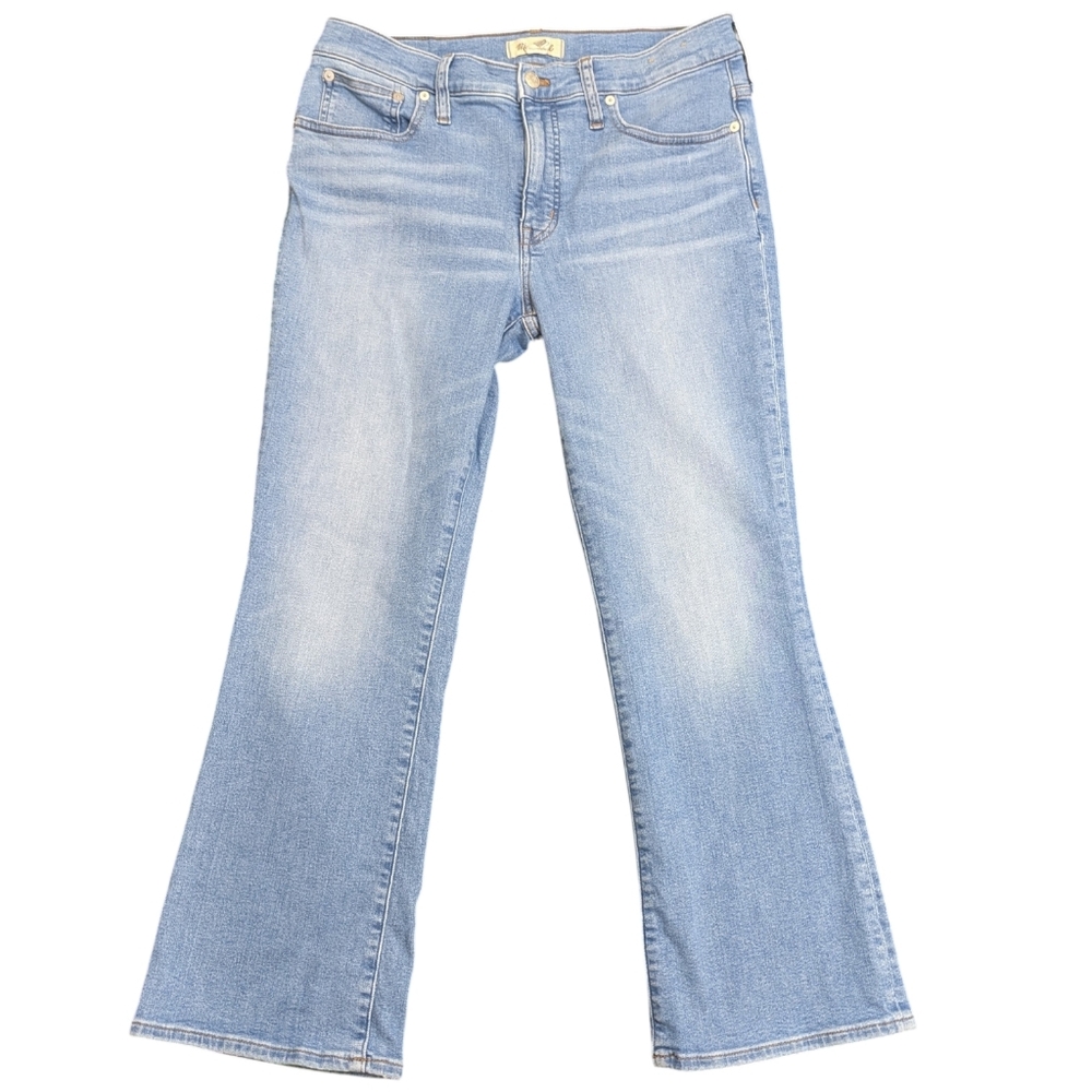 Madewell Mid-Rise Kick Out BootCut Light Wash Jeans Women's Size 30 Stretch